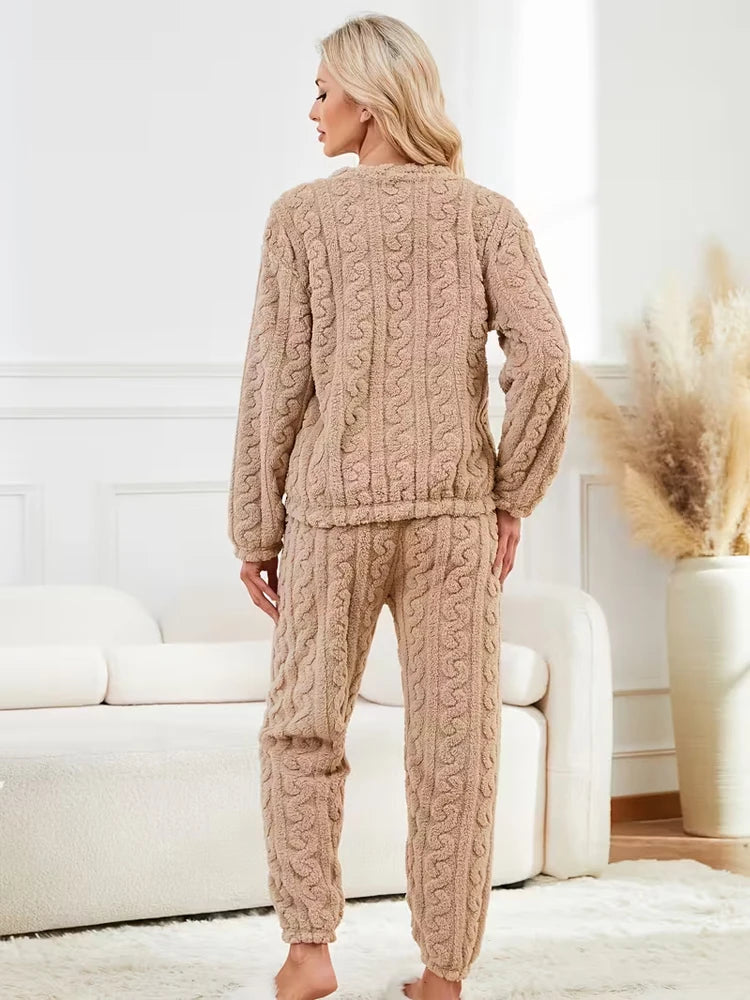 Thickened Warm Sleepwear for Women Flannel Suit with Fleece Lining Ladies Pajamas Sets Homewear Nightwear Warm Long-Sleeve Pants