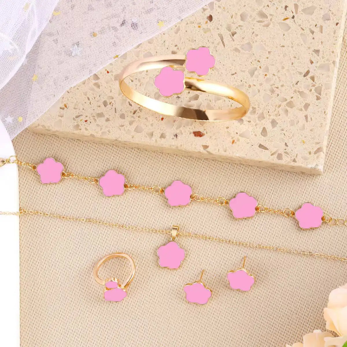 5Pcs Lucky Five-petal Flower Clover Earrings Necklace Ring Bracelet Five-piece for Woman Fashionable Accessories Party Jewelry