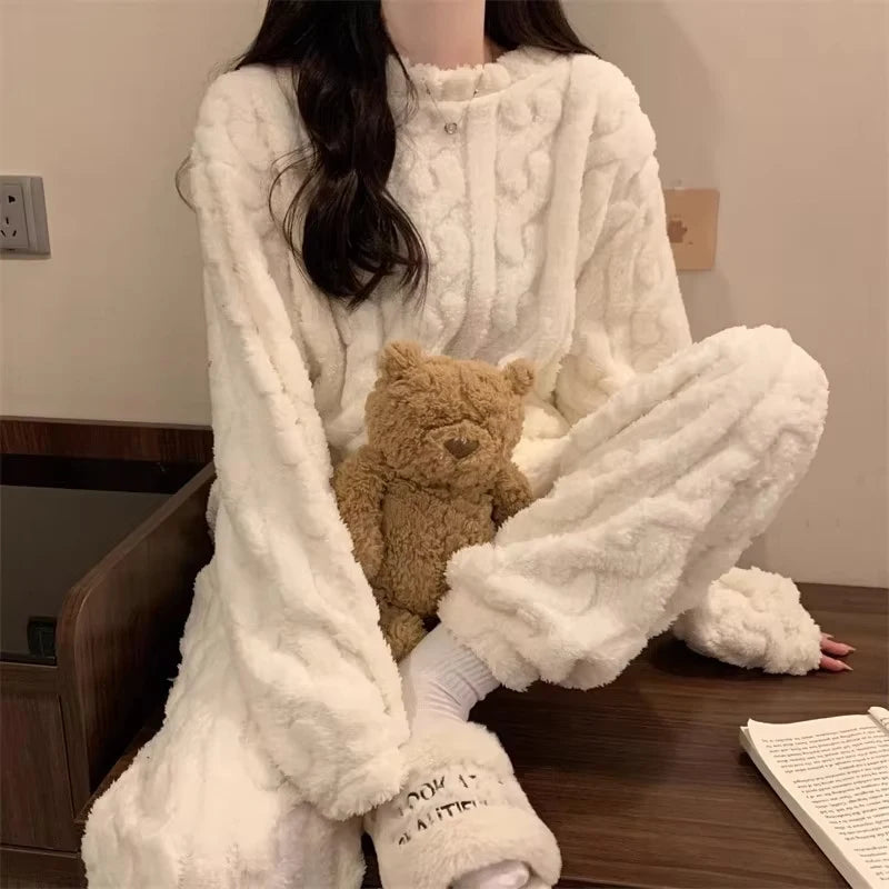 Thickened Warm Sleepwear for Women Flannel Suit with Fleece Lining Ladies Pajamas Sets Homewear Nightwear Warm Long-Sleeve Pants