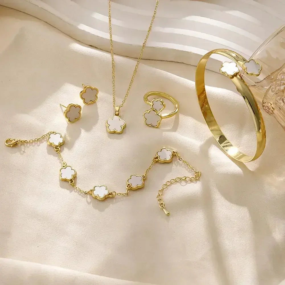 5Pcs Lucky Five-petal Flower Clover Earrings Necklace Ring Bracelet Five-piece for Woman Fashionable Accessories Party Jewelry