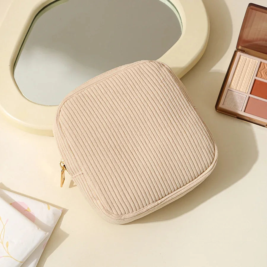 Fashion Makeup Lipstick Sanitary Napkins Case Mini Cosmetic Storage Pouch Women Ins Travel Organizer Bags Small Pouch 2025
