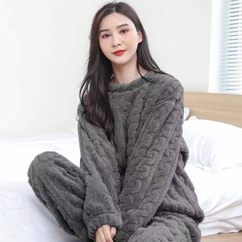 Thickened Warm Sleepwear for Women Flannel Suit with Fleece Lining Ladies Pajamas Sets Homewear Nightwear Warm Long-Sleeve Pants