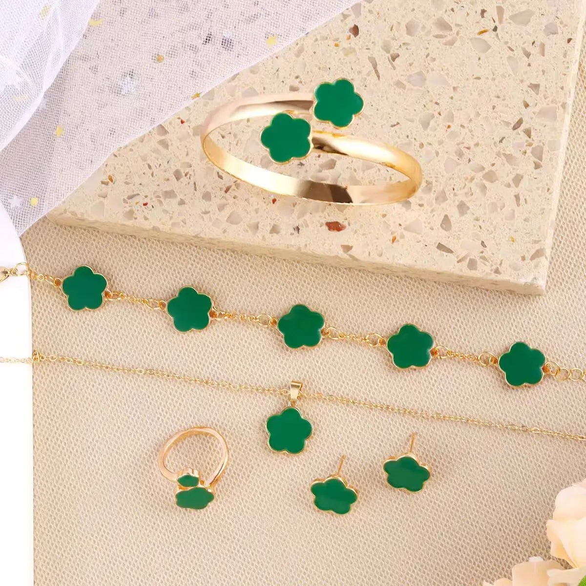 5Pcs Lucky Five-petal Flower Clover Earrings Necklace Ring Bracelet Five-piece for Woman Fashionable Accessories Party Jewelry