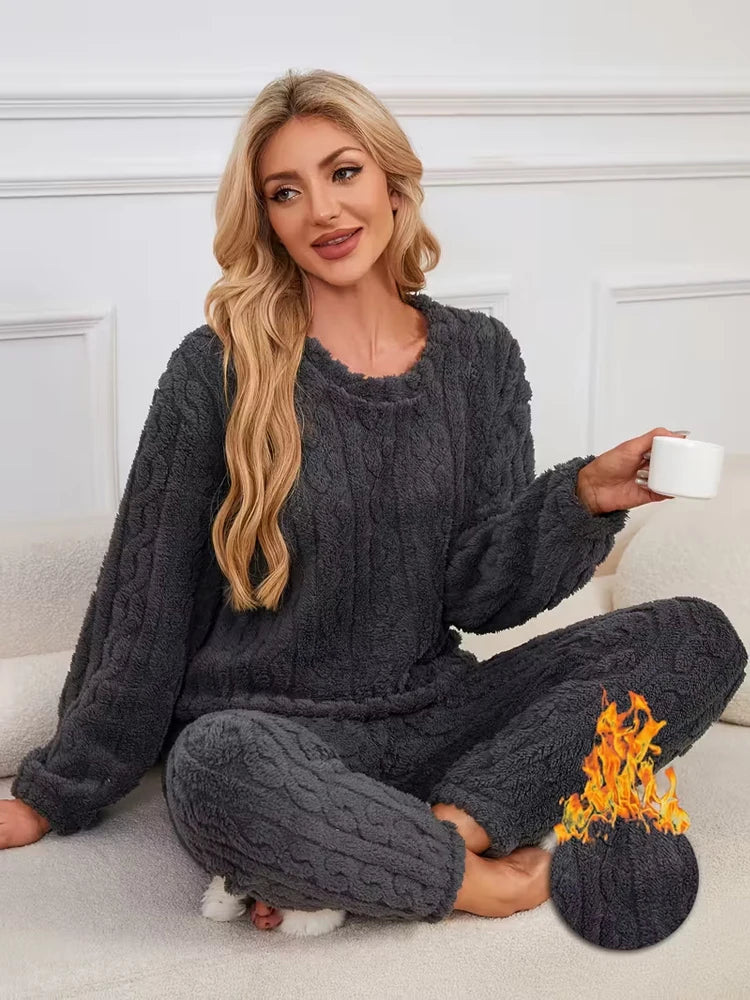 Thickened Warm Sleepwear for Women Flannel Suit with Fleece Lining Ladies Pajamas Sets Homewear Nightwear Warm Long-Sleeve Pants